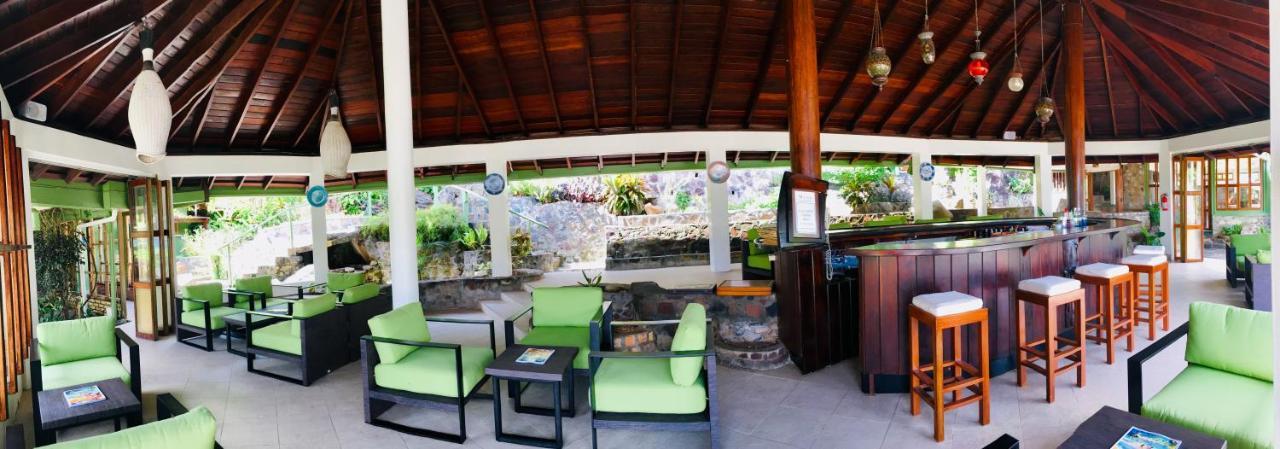 Young Island Resort Calliaqua Exterior foto